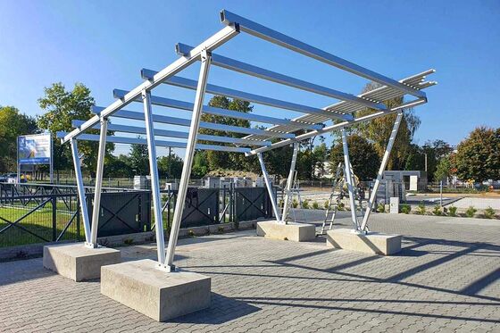 모듈형 BIPV 장착 시스템 - 115mm 스틸 브래킷 및 지붕 태양 전지 쉐드용 전조 프레임